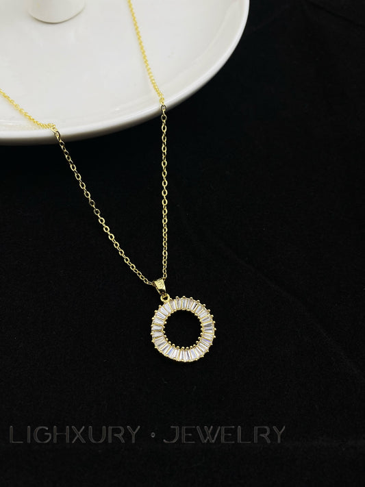 Halo Shine necklace