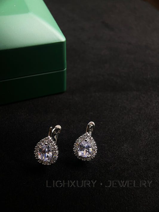 Lighxury Jewelry Teardrop Zircon Earrings: A Stunning Symbol of Elegance